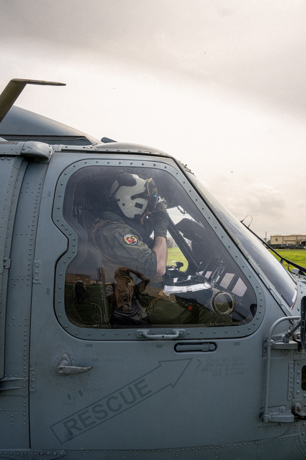 EODMU5 Conducts Parachute Operations Training in Guam