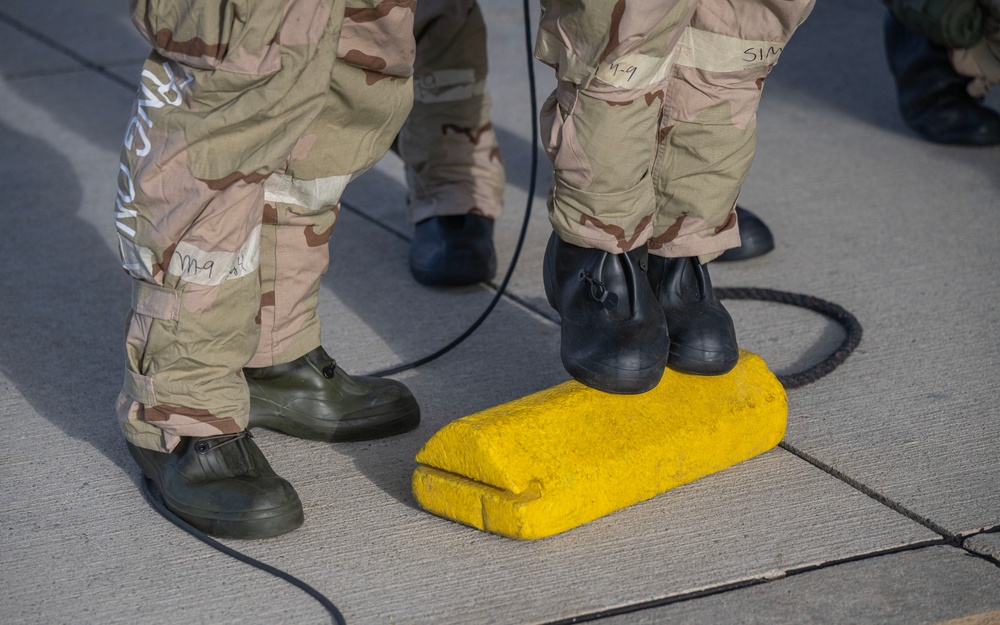 Weapons Inspect in MOPP Gear