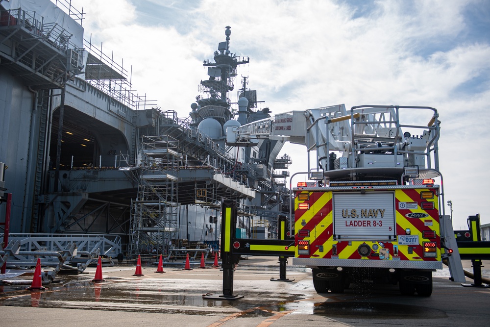 USS America (LHA 6) Conducts 8010 Industrial Fire Drill