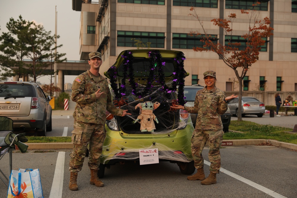 Eighth Army trunk or treat