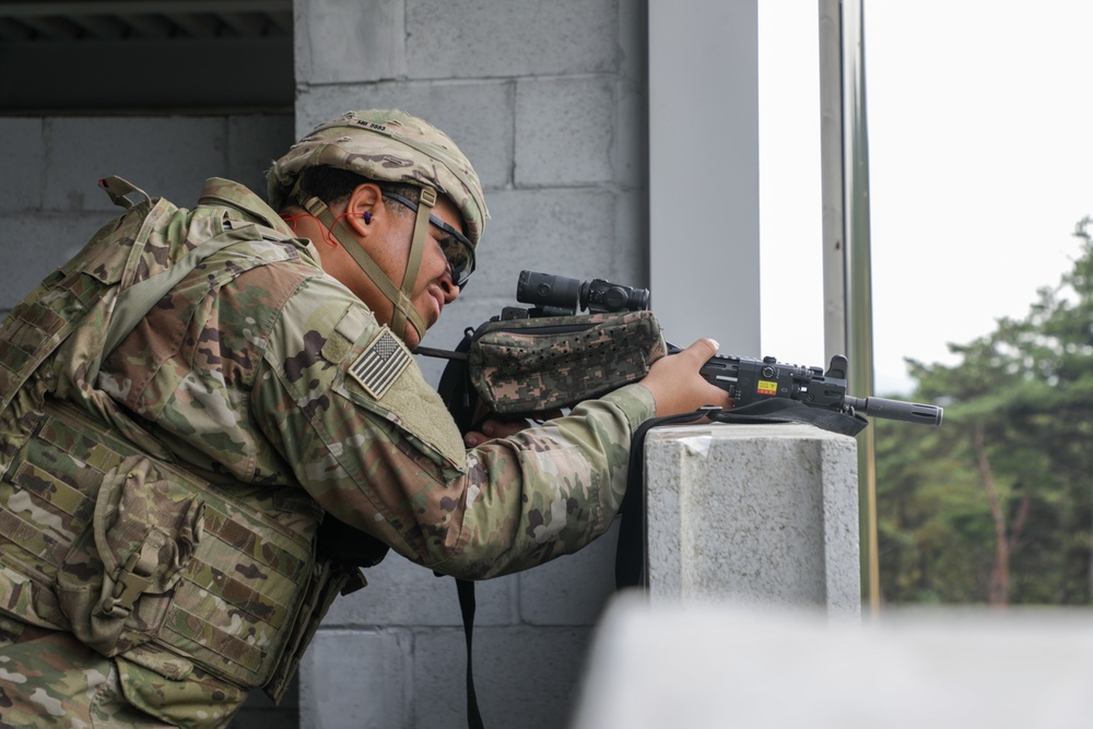 ROK-U.S. Combined Firearm Familiarization Training