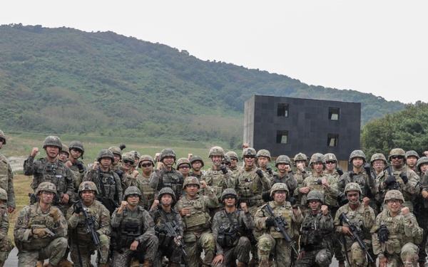 ROK-U.S. Combined Firearm Familiarization Training