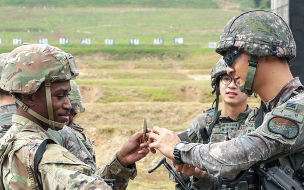 ROK-U.S. Combined Firearm Familiarization Training