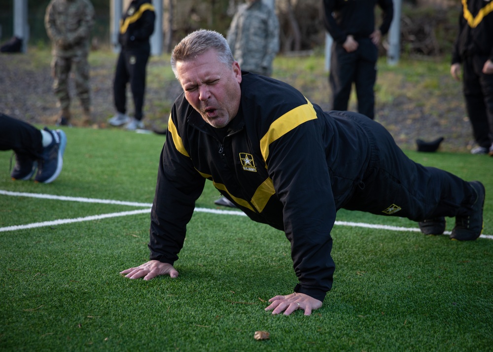 7th Mission Support Command Conducts Physical Fitness Test