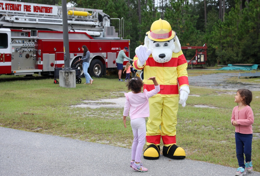 Raising Arrows Homeschool Co-Op Tours Fire Station 1