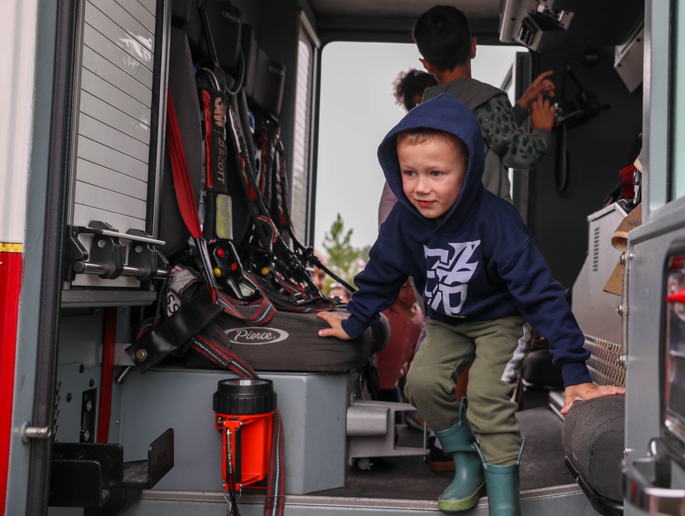 Raising Arrows Homeschool Co-Op Tours Fire Station 1