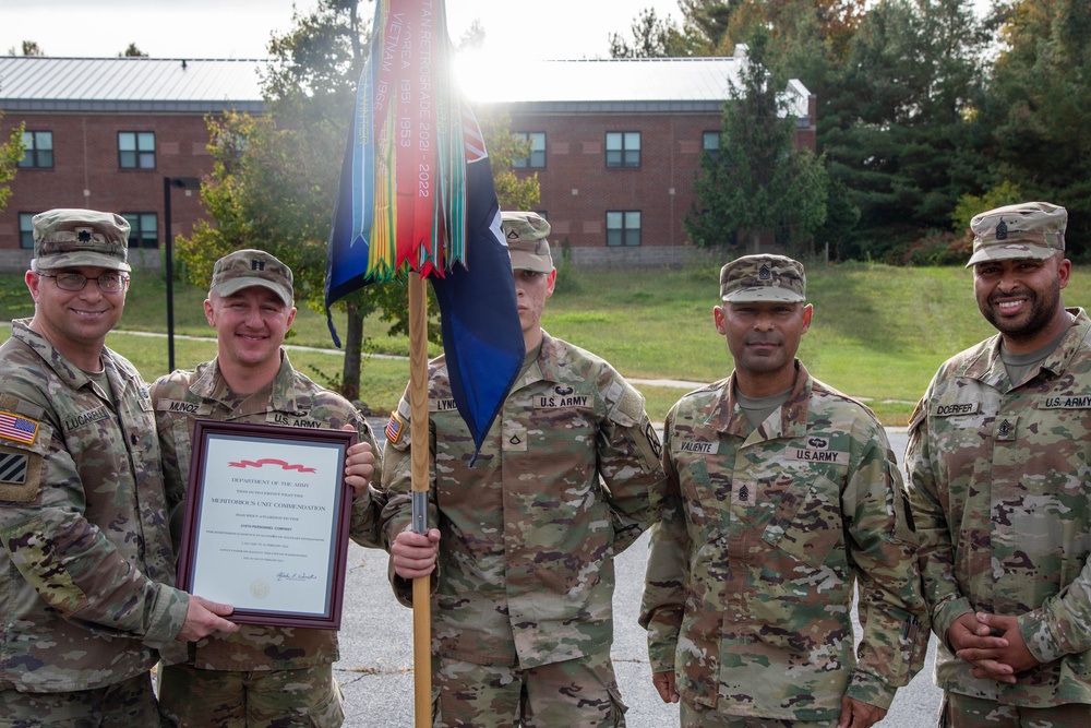 510th Human Resources Company Earns the Meritorious Unit Commendation