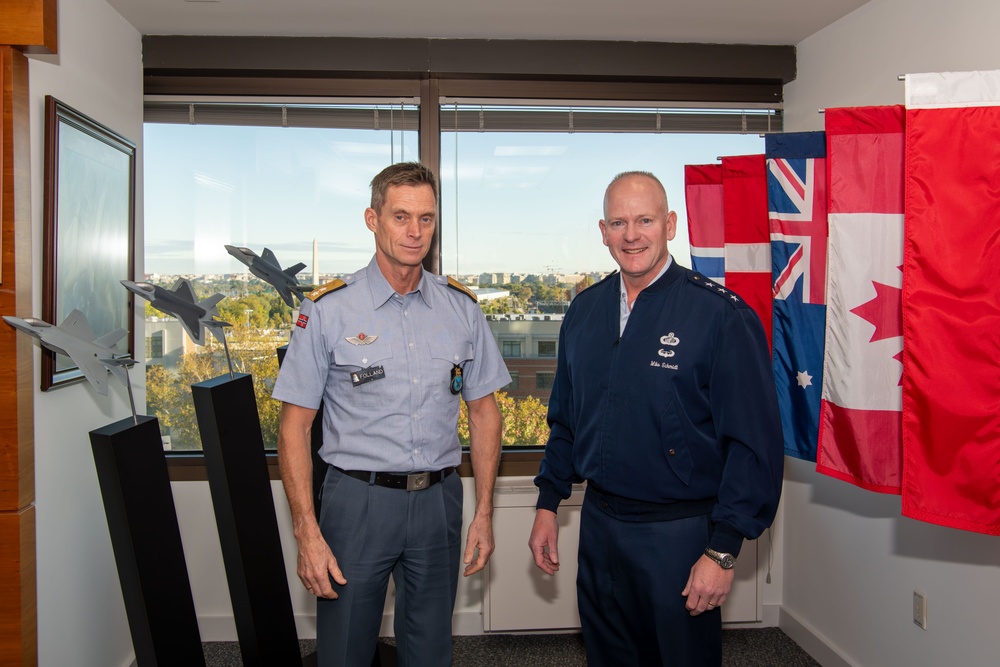 F-35 JPO PEO meets with Chief of the Royal Norwegian Air Force