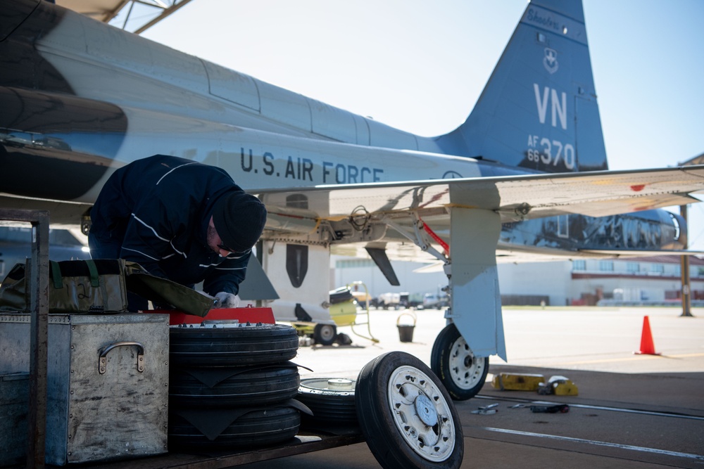 T-38 Receives Maintenance