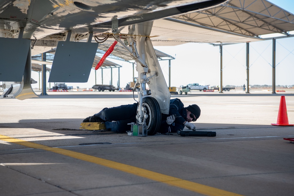 T-38 Receives Maintenance