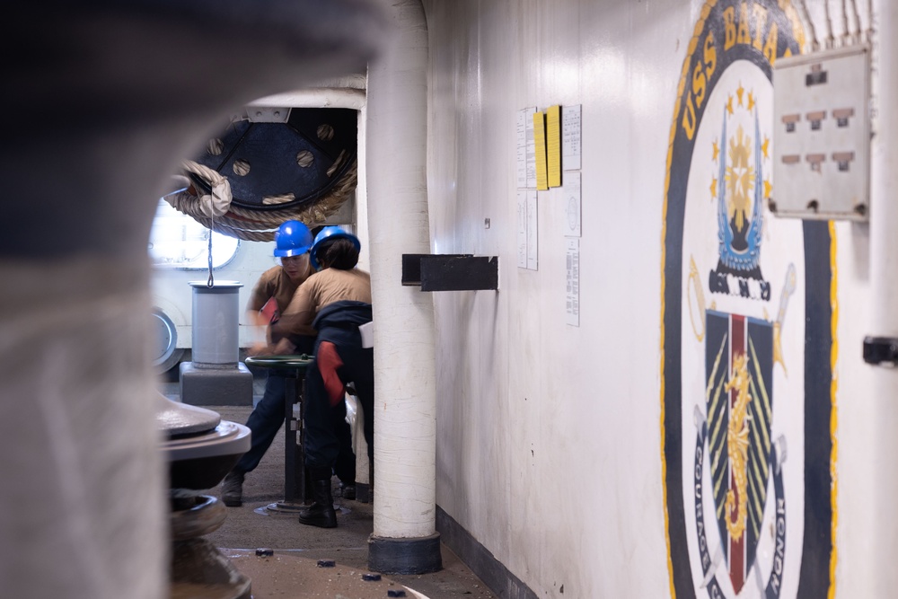 USS Bataan Conducts Anchor Drop