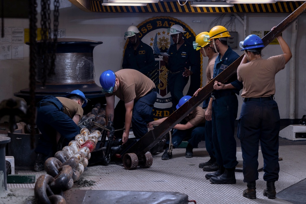 USS Bataan Conducts Anchor Drop