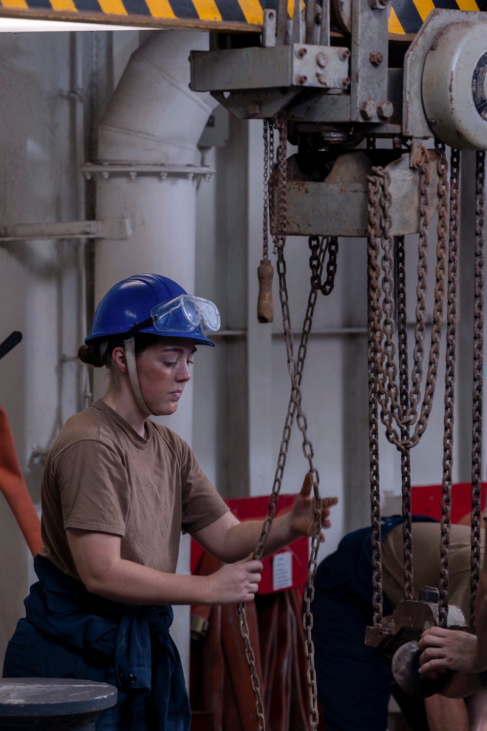 USS Bataan Conducts Anchor Drop