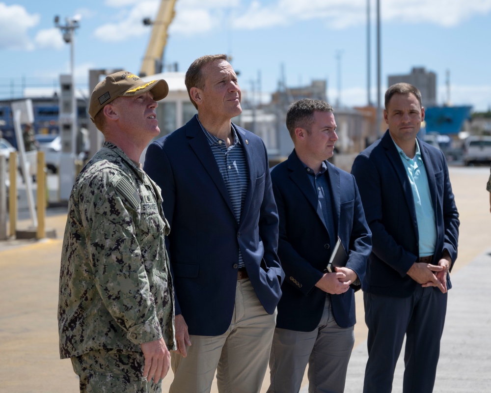 Sen. Ted Budd (R-NC) and staff a tour the USS Charlotte