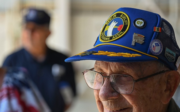 BAVA members visit TLR