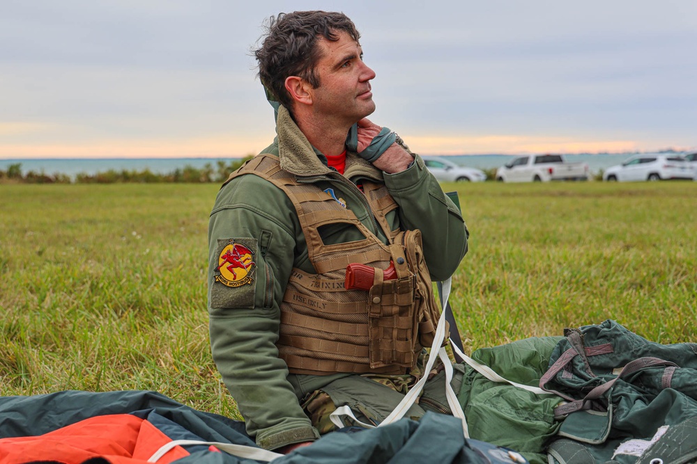 107th Fighter Squadron Pilots Participate in SERE Training