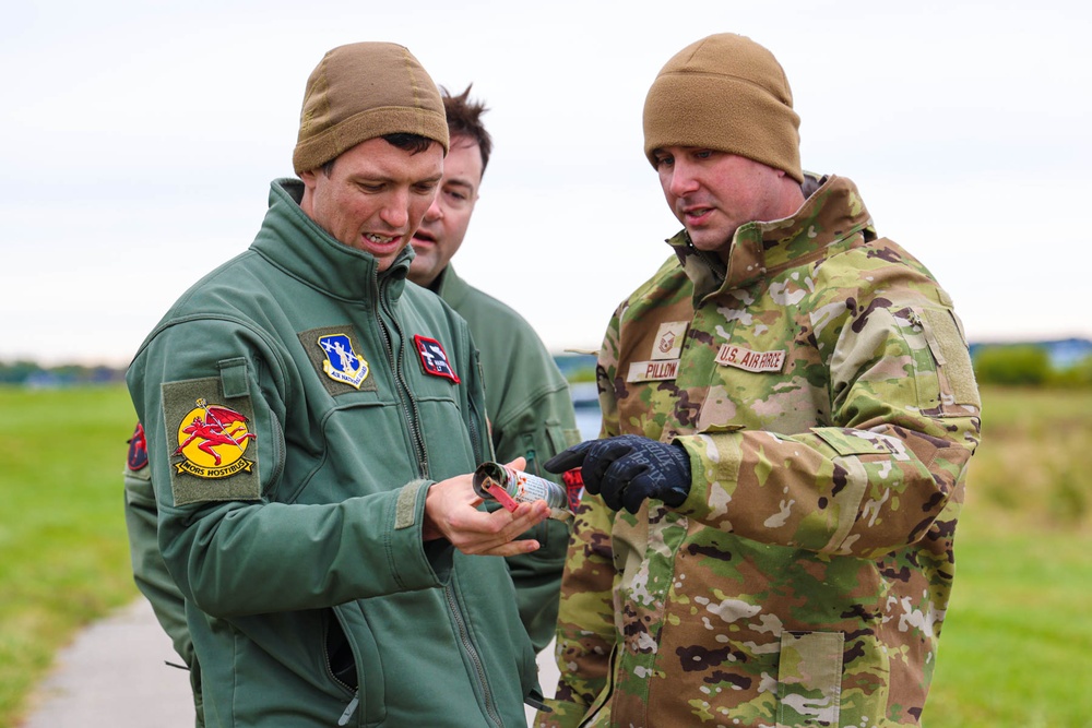 107th Fighter Squadron Pilots Participate in SERE Training