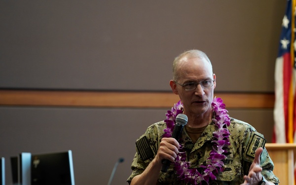 Rear Adm. Greene Visits Hawaii Regional Maintenance Center