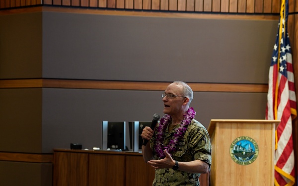 Rear Adm. Greene Visits Hawaii Regional Maintenance Center