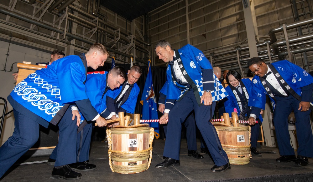 Team Yokota hosts 76th Air Force Ball