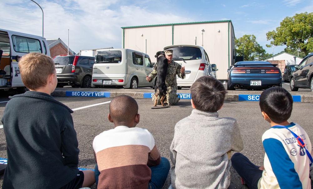 Sasebo Elementary Visits CFAS Security