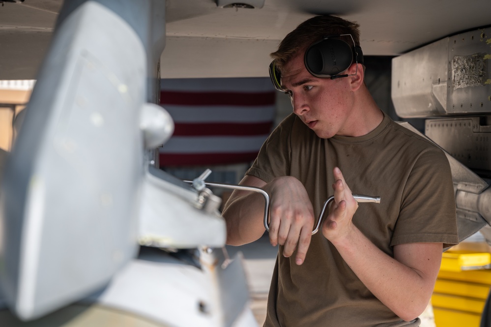 8th FW hosts bilateral Peninsula-wide munitions load competition