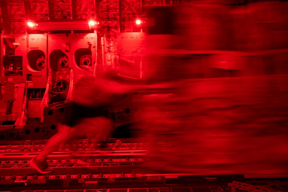 15th EAS conducts night landing zone ops