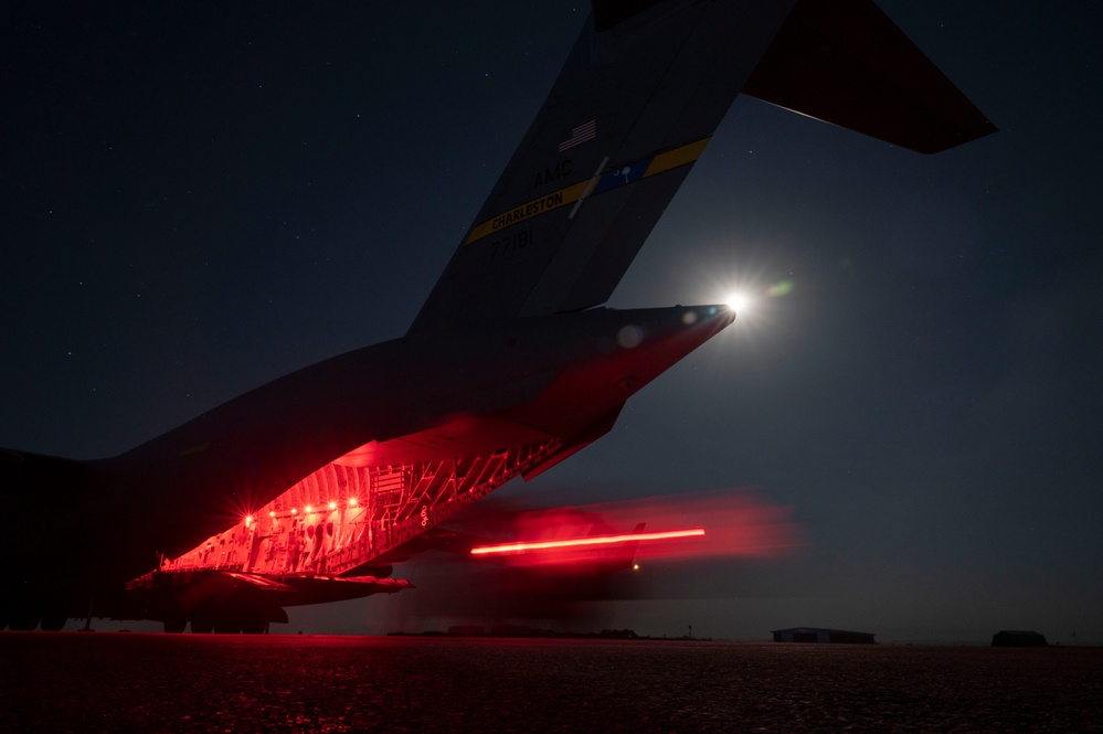 15th EAS conducts night landing zone ops