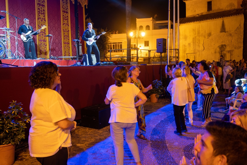 Flagship Rock Band Performs in Rota