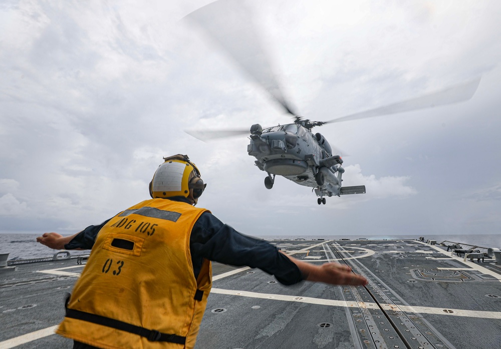 USS Dewey (DDG 105) Conducts Cross-Deck Landings with Japan Maritime Self-Defense Force