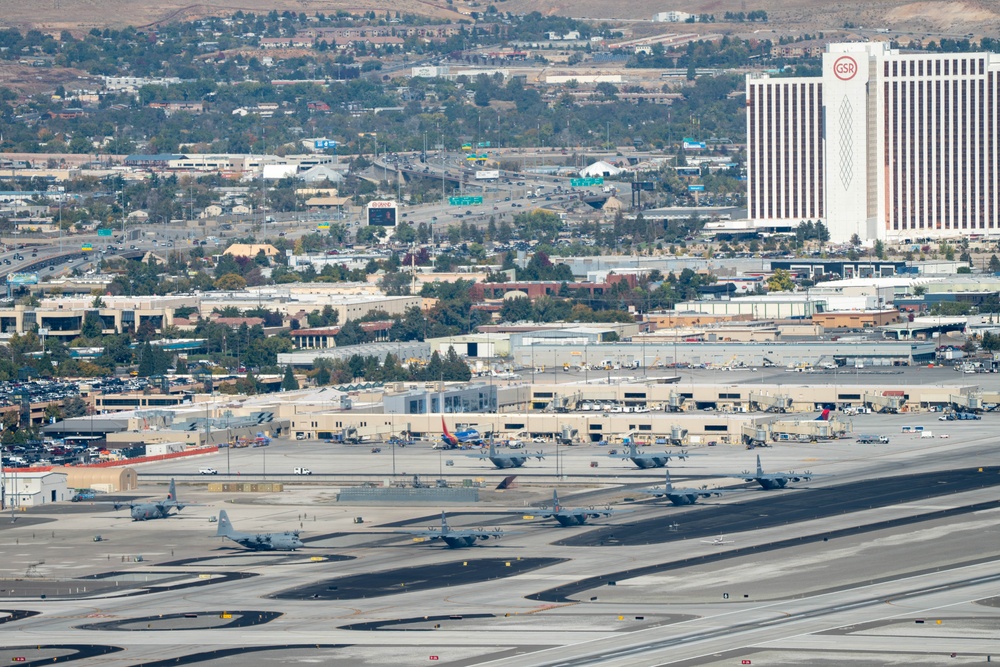 8-Ship Flight &quot;Inter-fly&quot; over Reno, Nevada