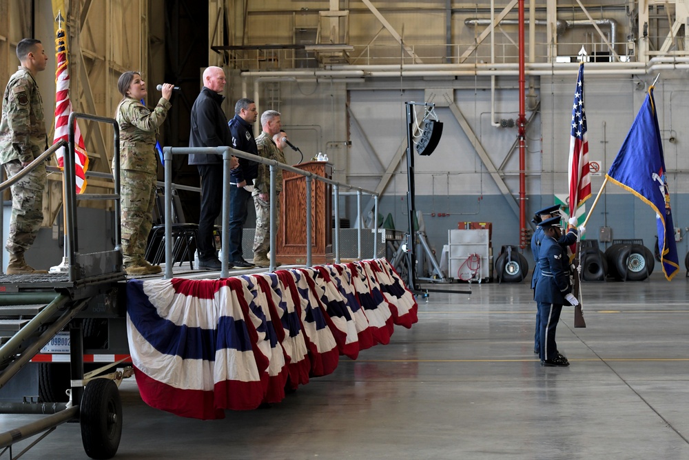 Air Guard’s 105th Airlift Wing honors New York Yankees and NYPD