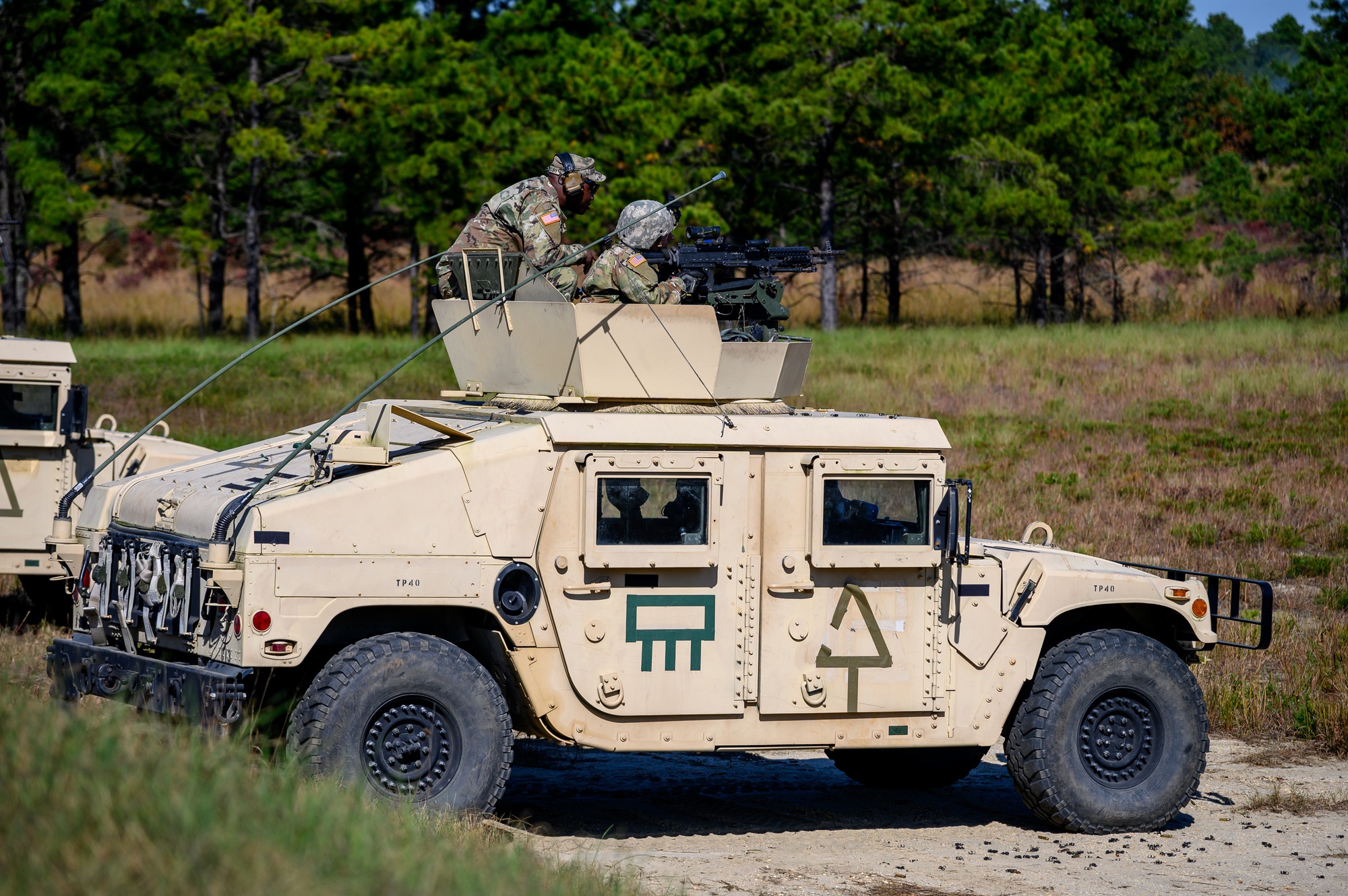 邦楽 HEAVY L ARMY / 1 2000w_q95.jpg