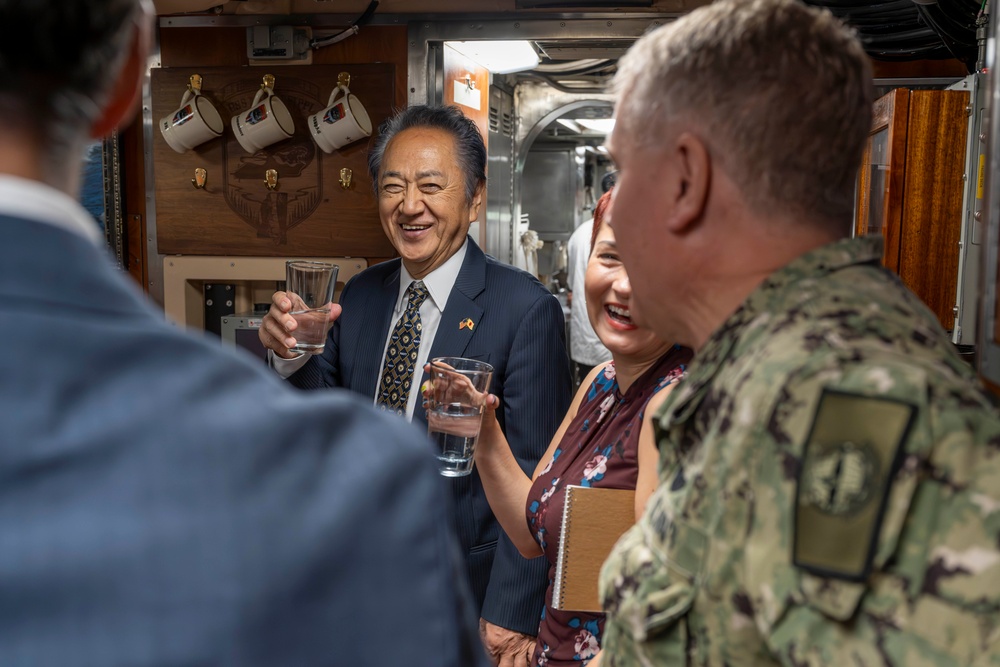 The Mayor of Yokosuka, the Honorable KAMIJI, Katsuaki Visits the USS Mississippi