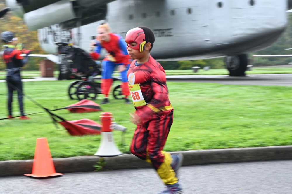 JBLM MWR hosts Costume Dash