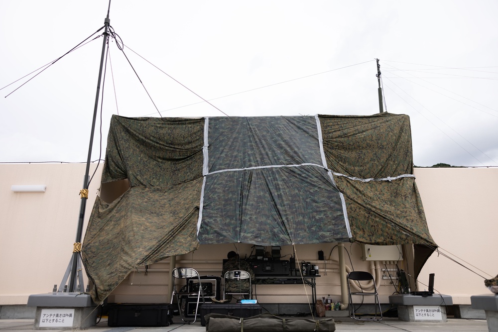 Resolute Dragon 23 FTX | 3MARDIV conducts radio checks on Camp Ishigaki