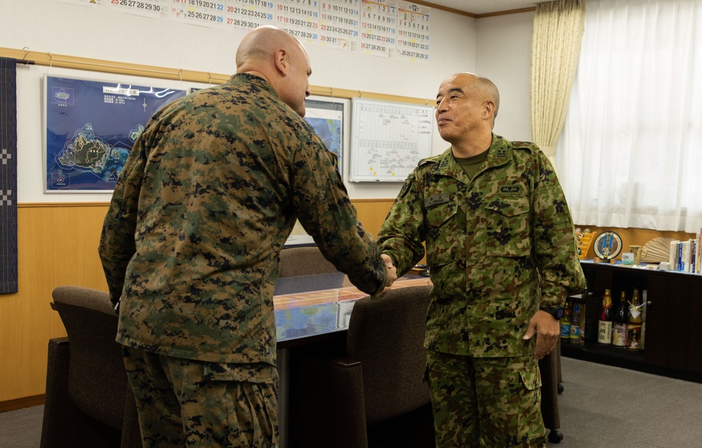 Resolute Dragon 23 FTX | MACG-18 Leaders meet with JGSDF Camp Ishigaki Commander