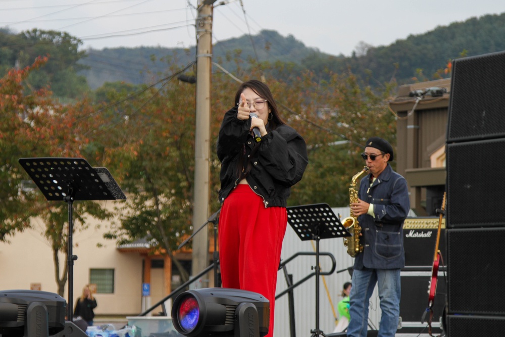 USAG Yongsan-Casey hosts its Super Fall Festival