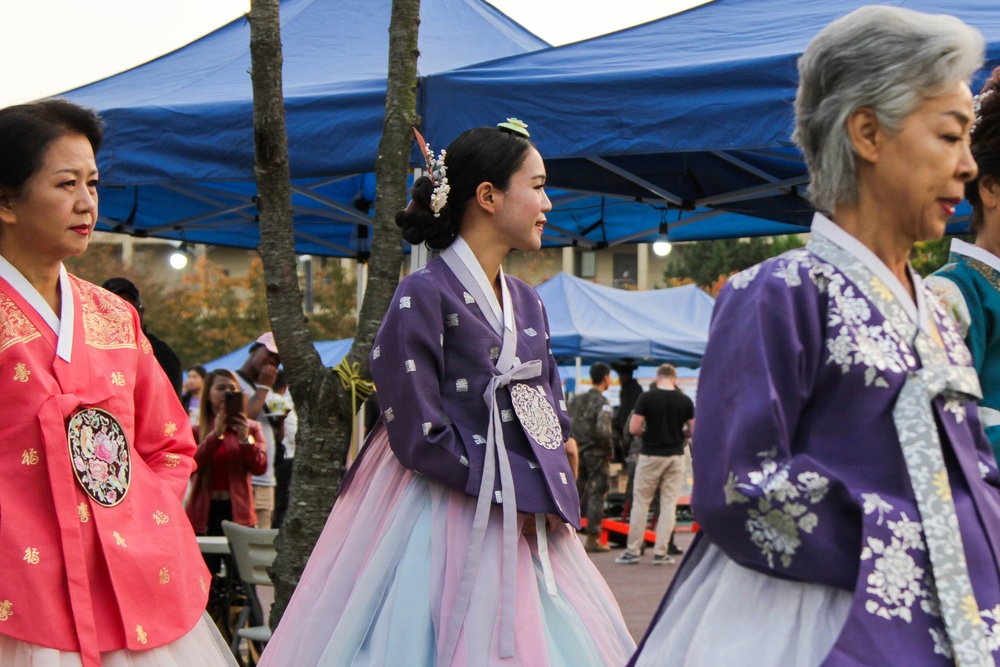 USAG Yongsan-Casey hosts its Super Fall Festival