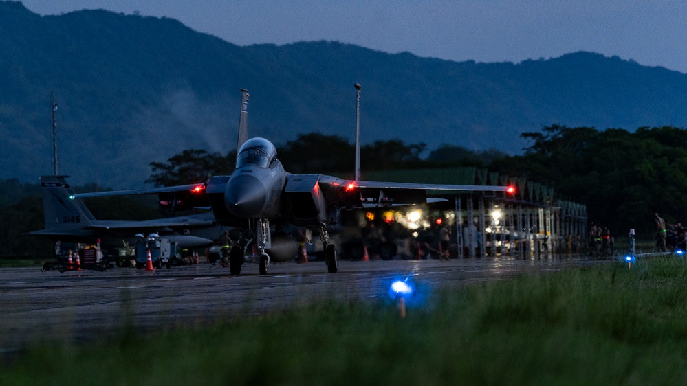 RELÁMPAGO VIII / Ángel de los Andes 23: FANG night interdiction