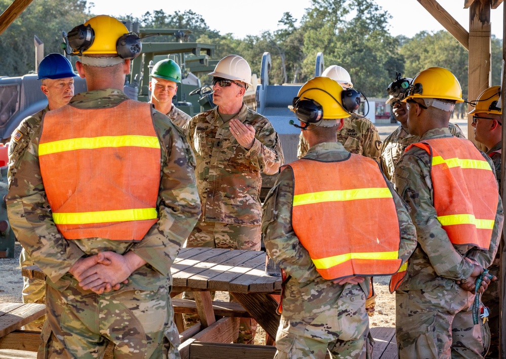 &quot;Deputy Chief of Army Reserve's Inspiring Visit: Fort Hunter Liggett Capabilities Brief and Student Encouragement&quot;