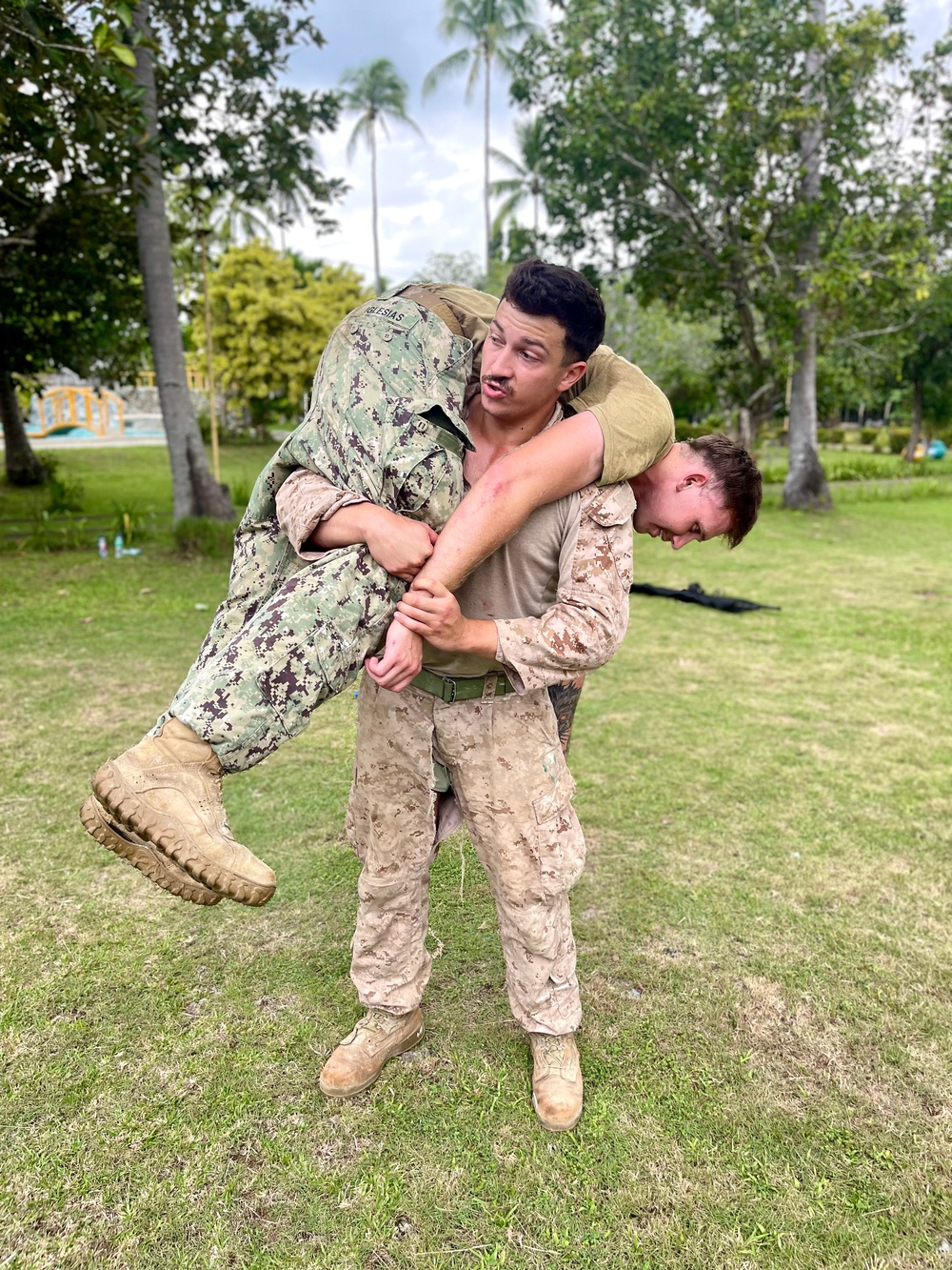 DVIDS - Images - DET Philippines TCCC Training (NMCB-3) [Image 5 of 6]