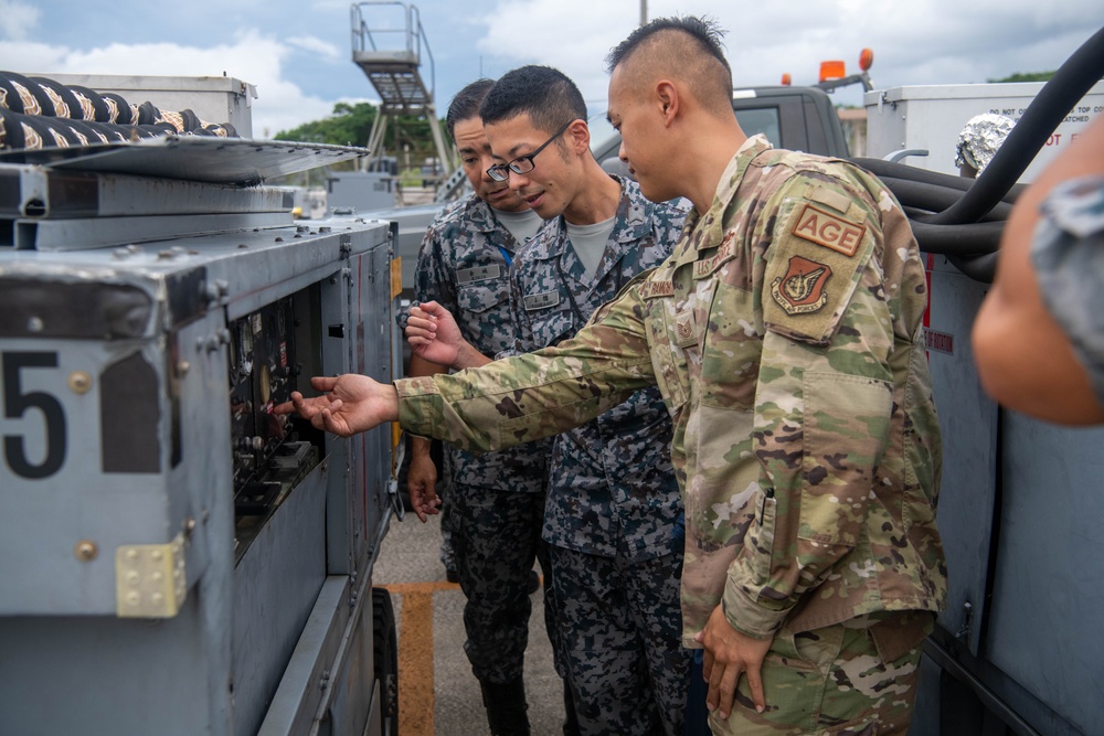 18 EMS train with JASDF