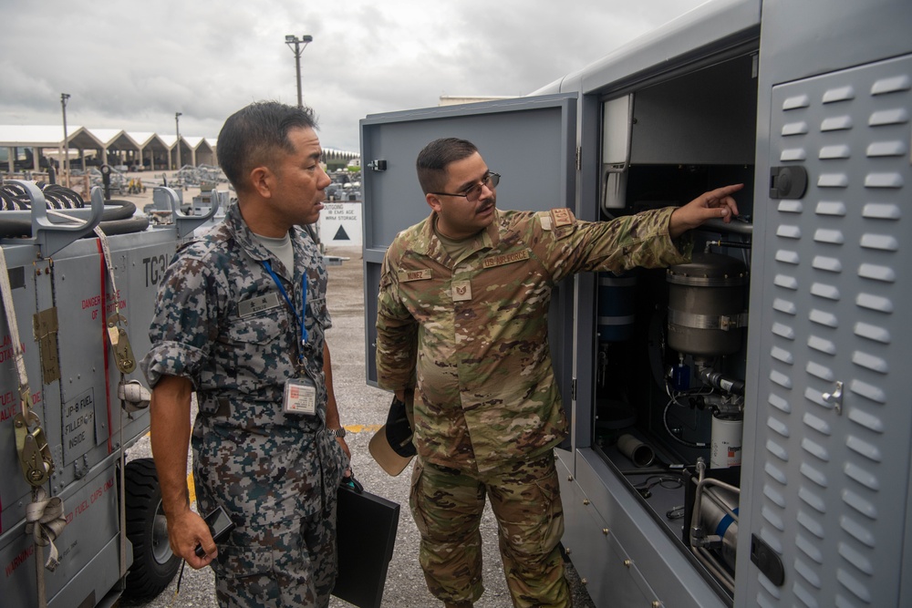 18 EMS train with JASDF
