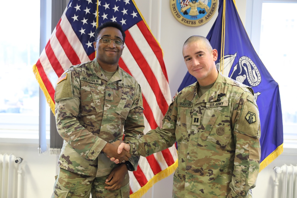 Reserve Soldiers Re-Up in Europe Reserve Soldiers Re-Up in Europe