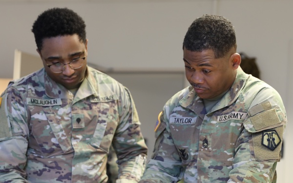 Reserve Soldiers Re-Up in Europe