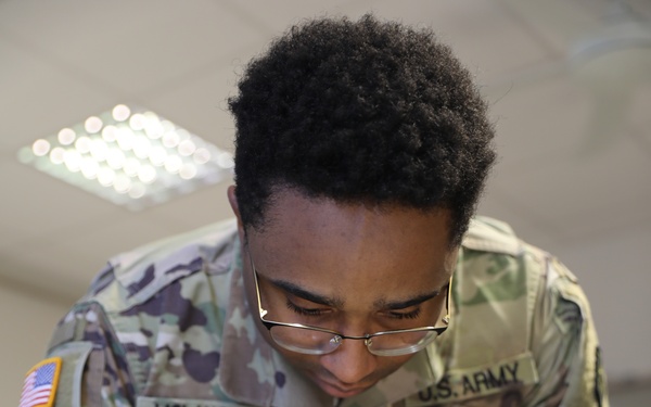 Reserve Soldiers Re-Up in Europe