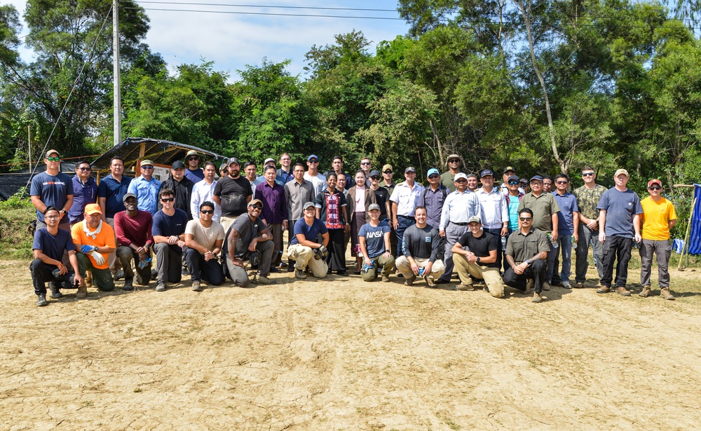 Distinguished Visitors Receive Recovery Mission Site Tour