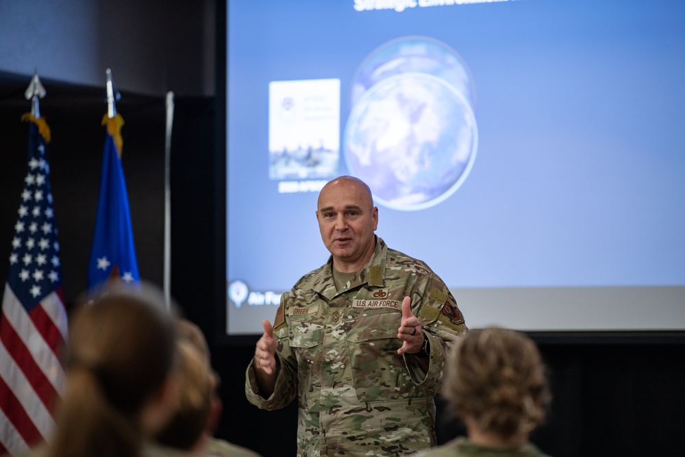 COMAFSOC visits 137th Citizen Air Commandos