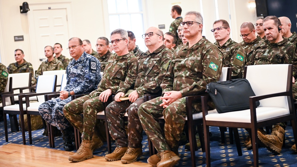 Brazilian Ministry of Defense CPEAEx Course Visits the IADC